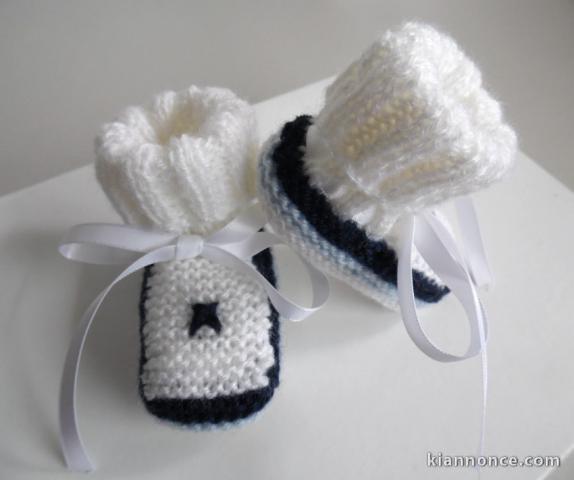Vêtement Chaussons bébé tricot laine fait main