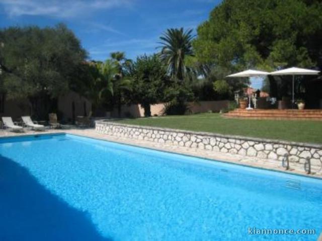 VILLA de Charme SUR LES HAUTEURS d\