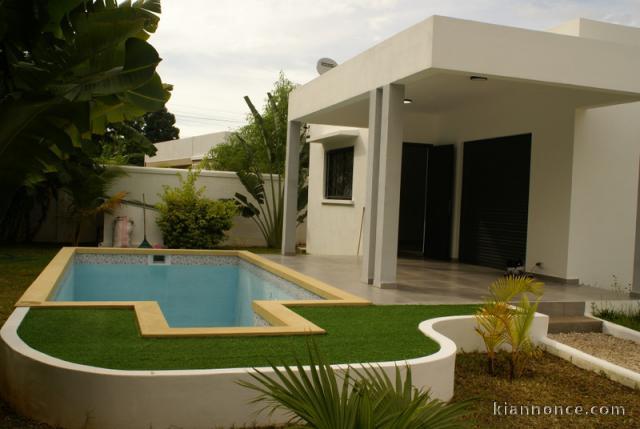 VILLA AVEC PISCINE A VENDRE